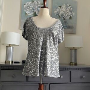 Old Navy gray sequined top in XL